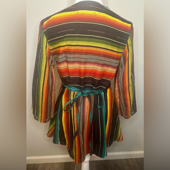 Silverado Serape Top - Size XS **Like New** - Picture 5 of 10